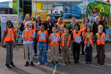 Dennis to the Rescue makes a difference alongside SUEZ and Milton Keynes